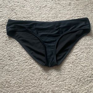 black bikini bottoms